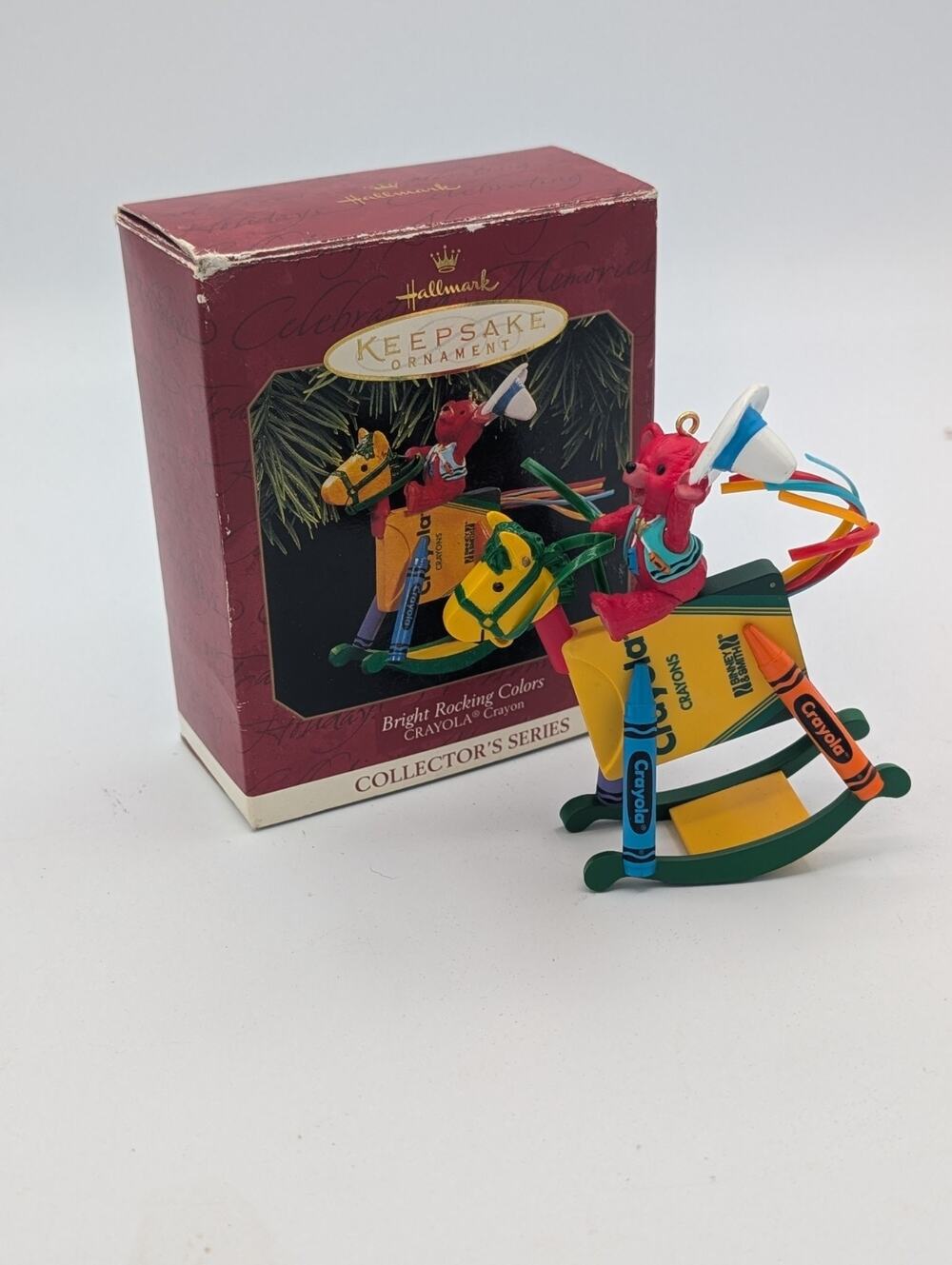 HALLMARK KEEPSAKE ORNAMENT BRIGHT ROCKING COLORS CRAYOLA CRAYONS 1997 VTG MIB
